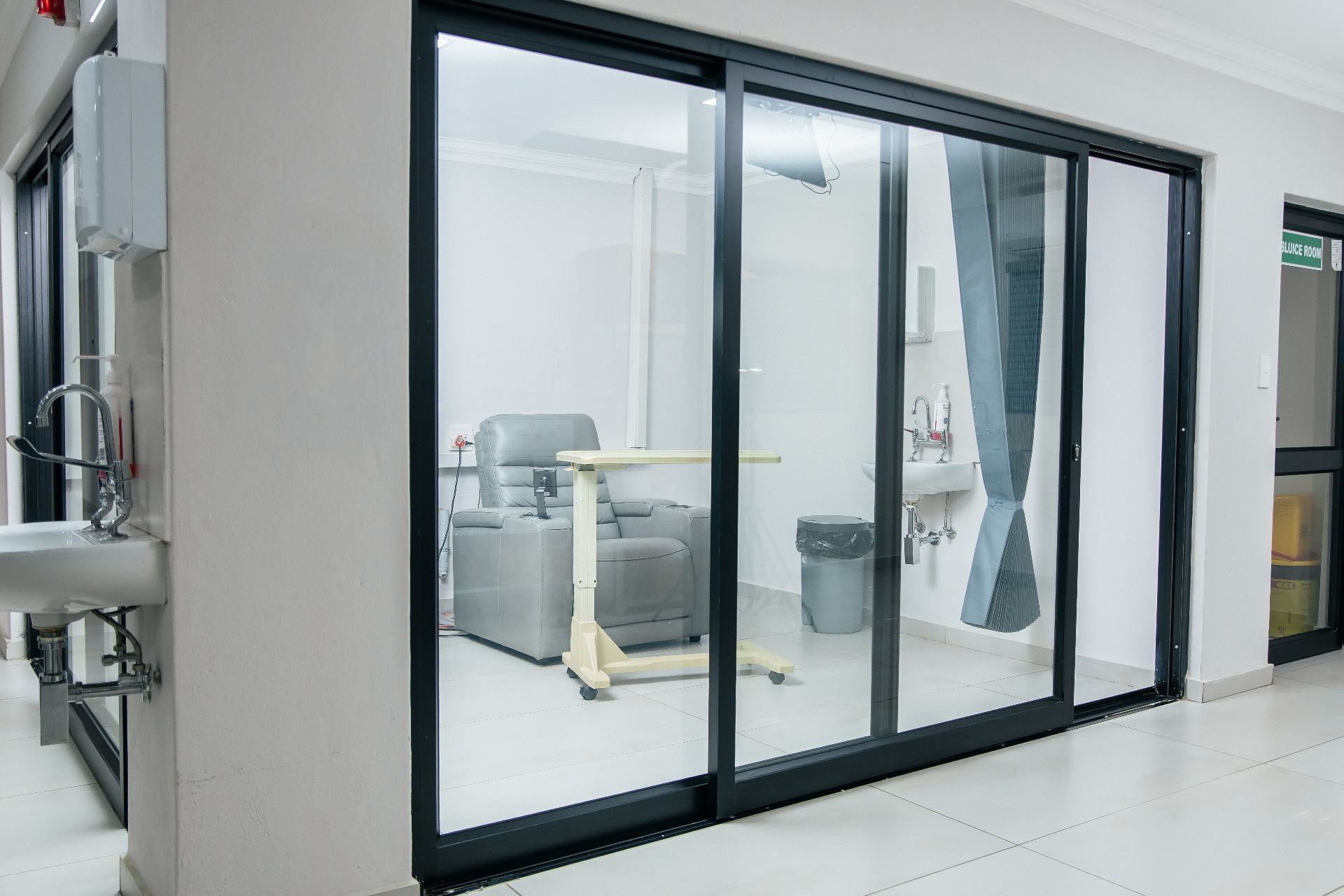Wheelchair-friendly main entrance at Leru Renal Services